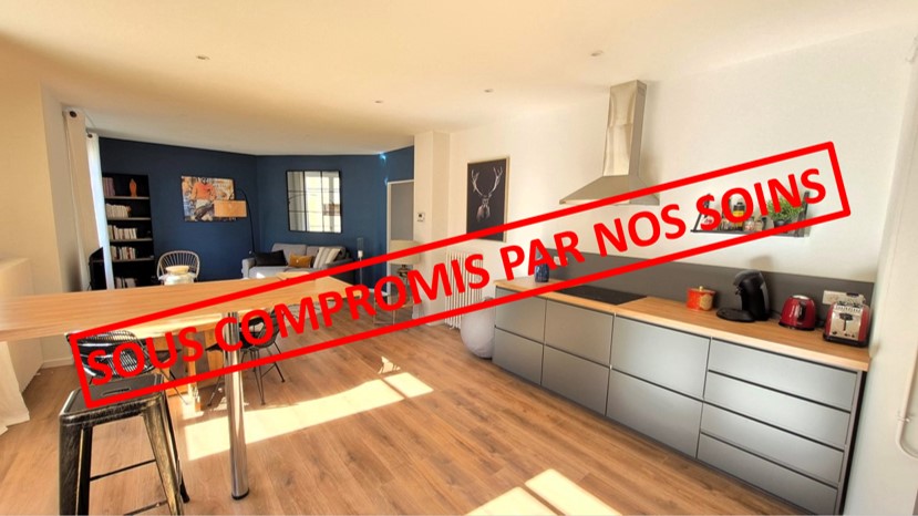 APPARTEMENT TOTALEMENT RÉNOVÉ, BEAUCOUP DE CHARME