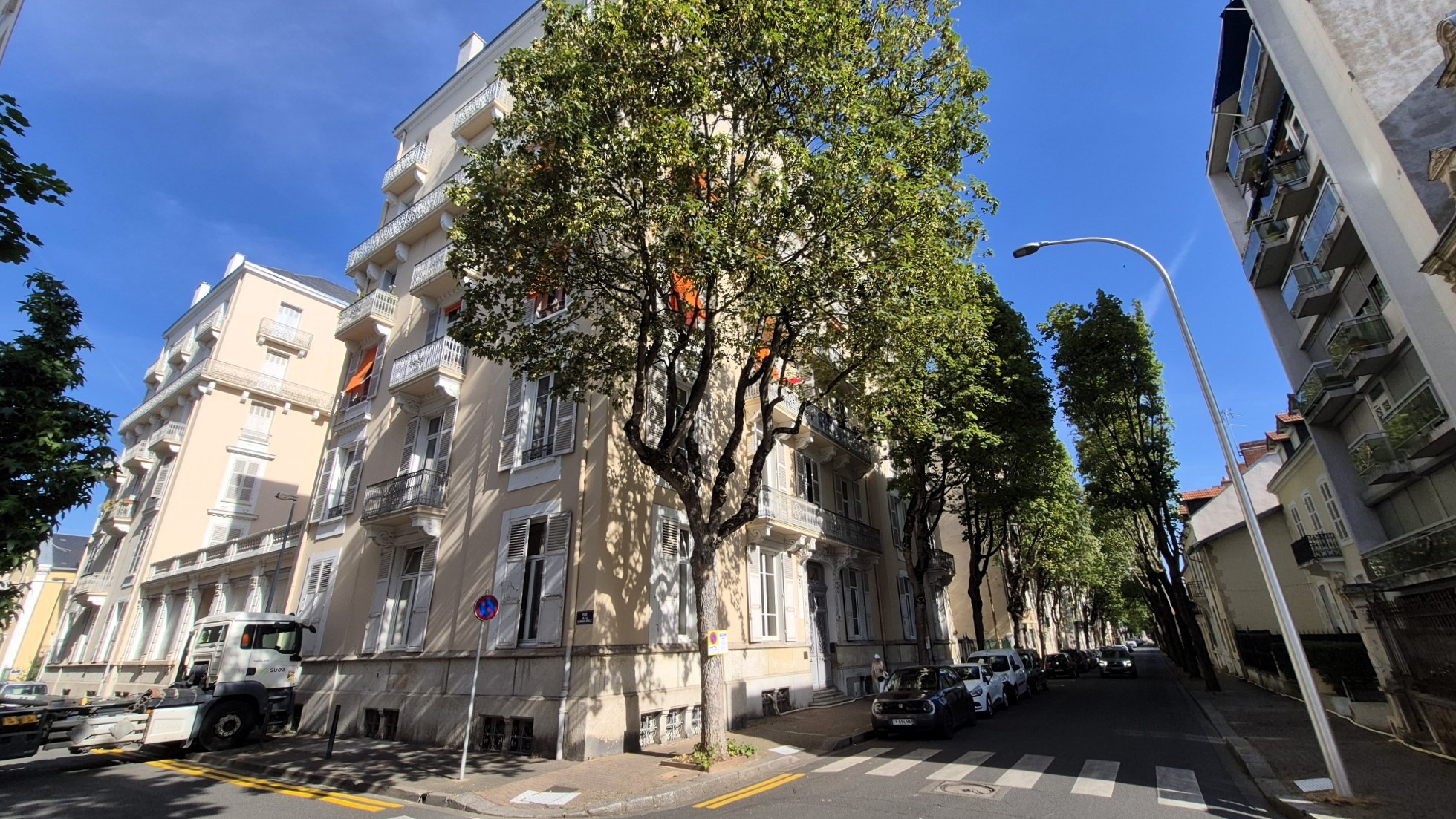 EXCLUSIVITÉ - F1 COEUR QUARTIER THERMAL